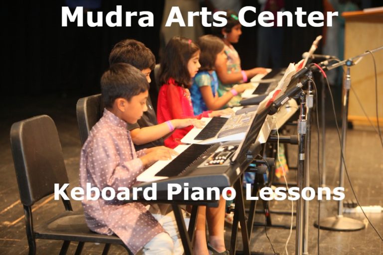 Photo HD-003 Keyboard Lessons Mudra Arts Center with TEXT
